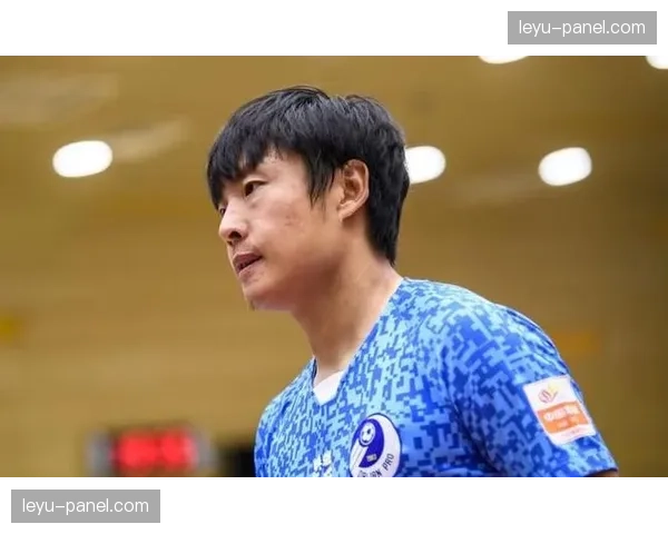 青岛海牛绝杀深圳新鹏城，老将郑龙攻入制胜球