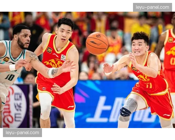 辽宁本钢迎战浙江广厦，季后赛席位关键战前瞻