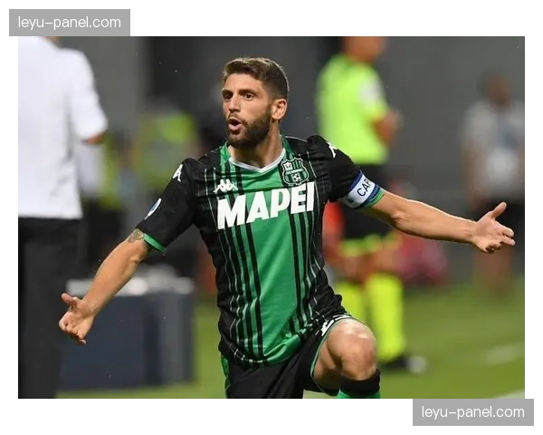 萨索洛前锋贝拉尔迪完成帽子戏法，球队4-3领先博洛尼亚